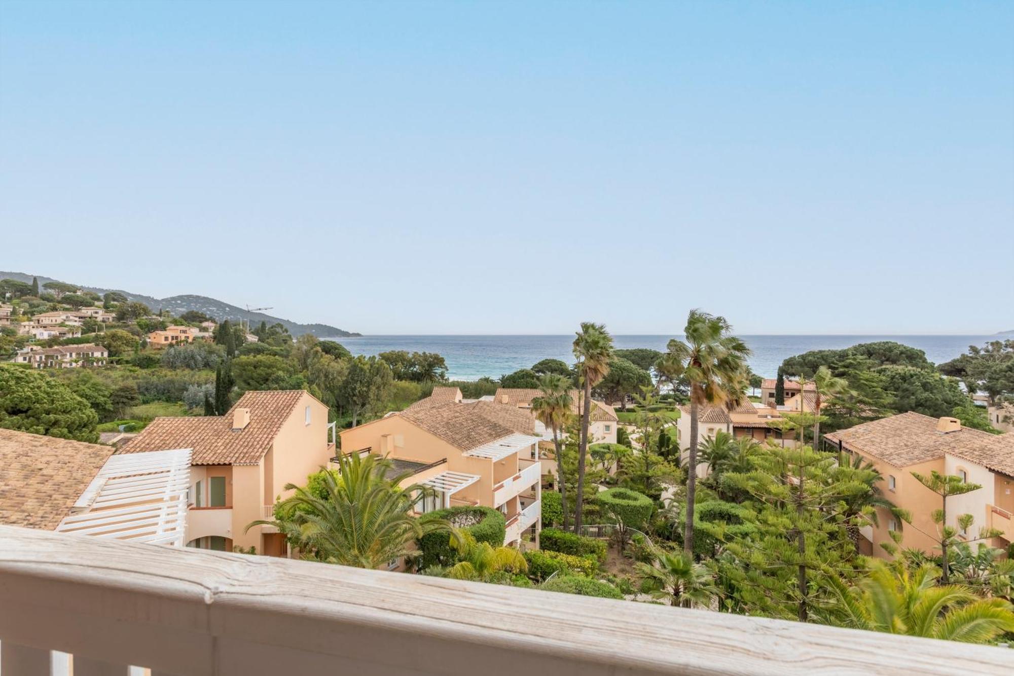 Residence Pierre & Vacances L'Anse De Pramousquier Le Lavandou Exterior photo